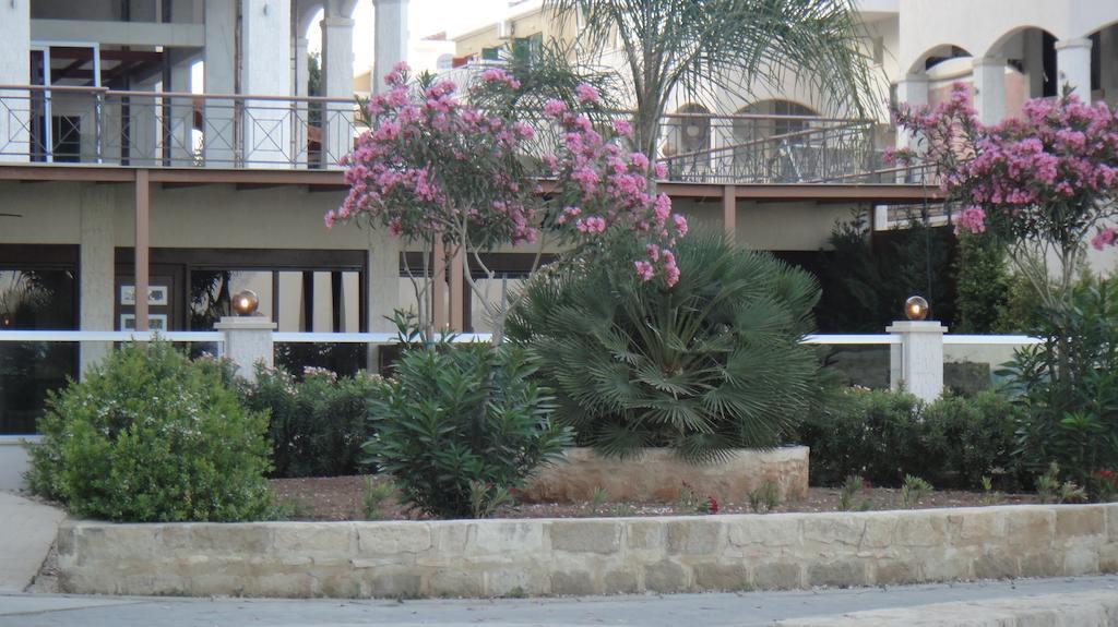 Darlex Apartments Galatex Beach Center Limassol Exterior foto